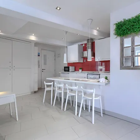 Ambient By Interhome Apartman